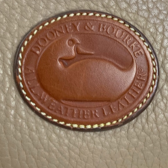 Dooney & Bourke pebbled leather shoulder/crossbody - Picture 6 of 8